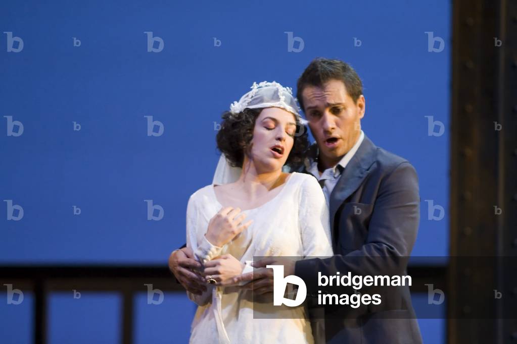 Erwin Schrott as Don Giovanni and Raquel Lojendio as Zerlina (photo)