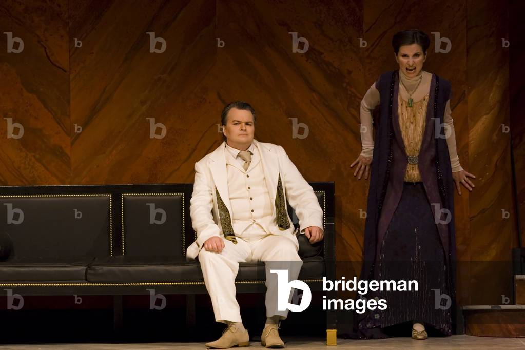 Karolina Gumos as Bianca and Robert Künzli as Guido Bardi (photo)
