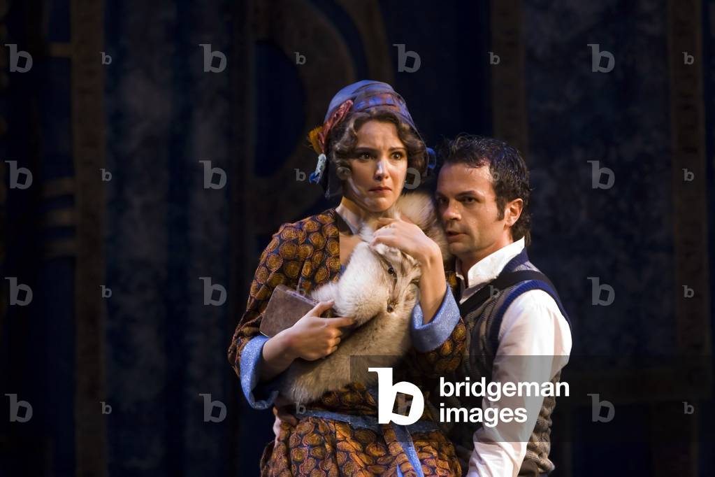 Marco Vinco as Leporello and Virginia Tola as Donna Elvira (photo)