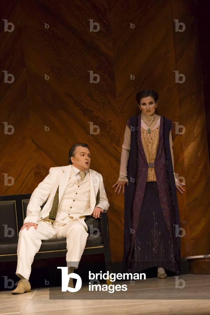 Karolina Gumos as Bianca and Robert Künzli as Guido Bardi (photo)