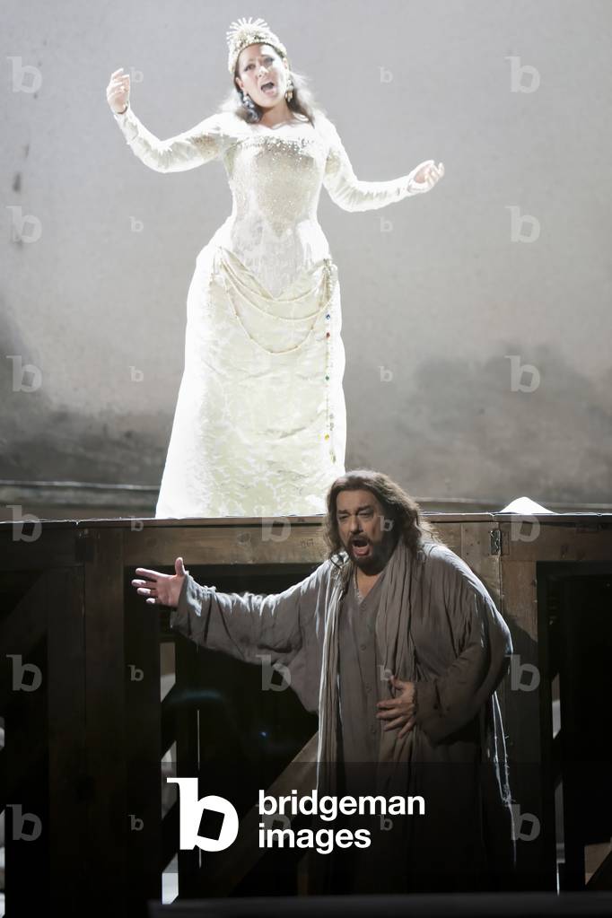 Placido Domingo as Athanael and Nino Machaidze as Thais (photo)