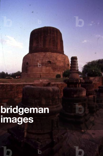 The Dhamekh stupa, c.500 AD (photo) (see also 115152-53)