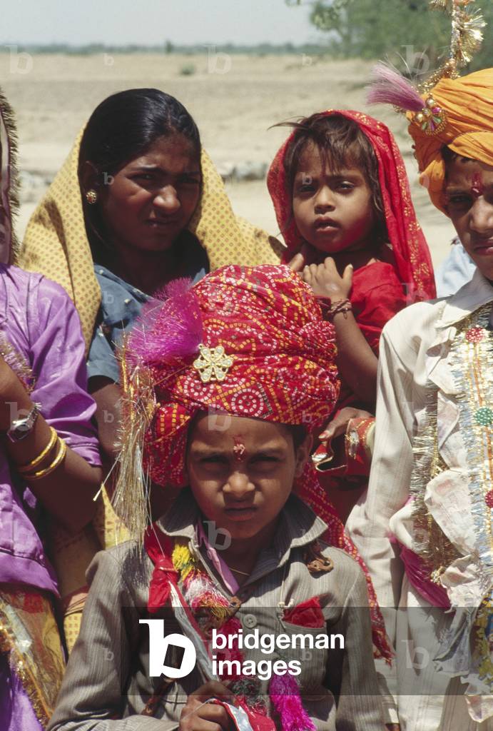 Child bridegroom with relatives, Rajathan (photo)