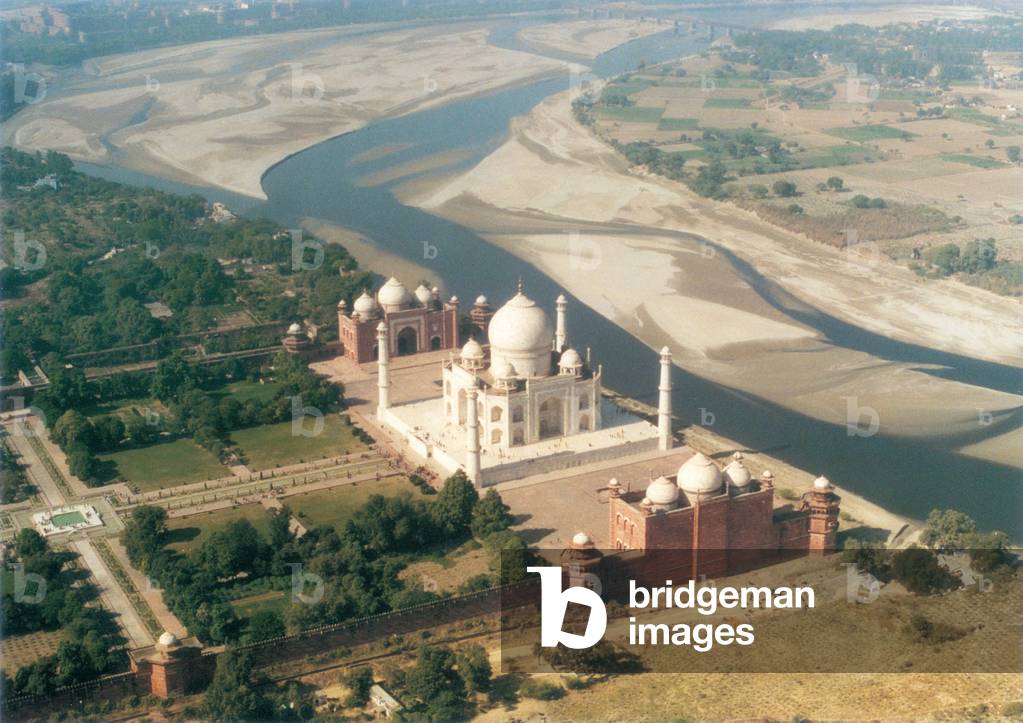 The Taj Mahal, Agra, India (photo)