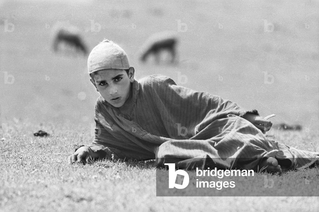 Kashmiri boy (b/w photo)