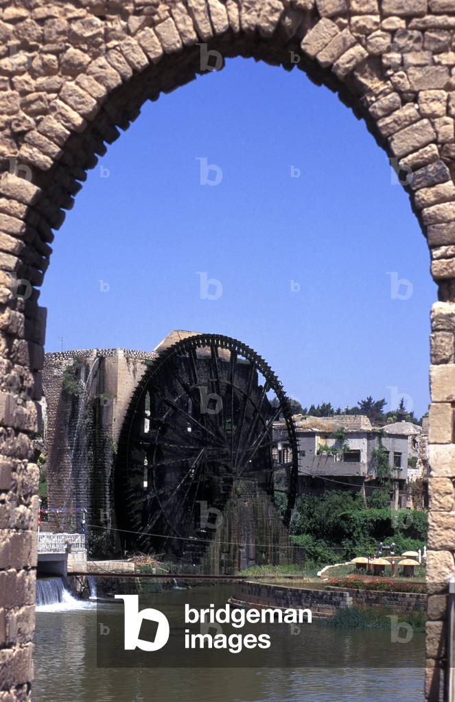 Norias (waterwheels), Hama, Syria (photo)