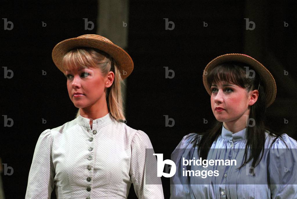 Harriet Shore [Julie Jordan]