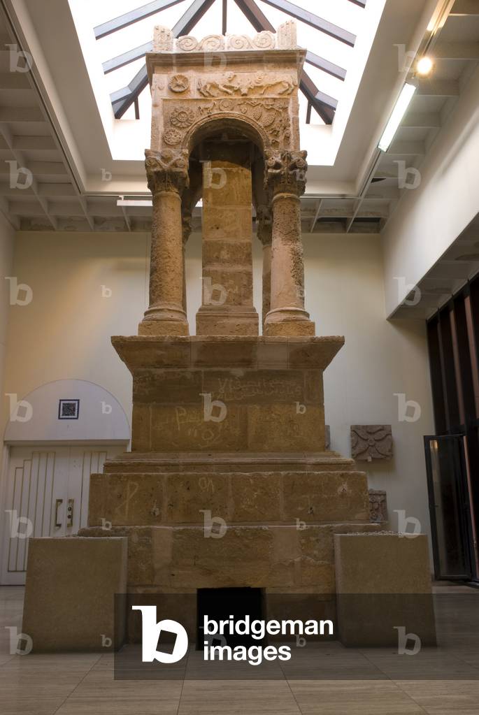 Stone mausoleum from Ghirza (a Roman era Libyan community influenced by Roman architecture) inside the Jamahiriya museum, Green Square (Martyrs' Square), Tripoli, Libya  (photo)