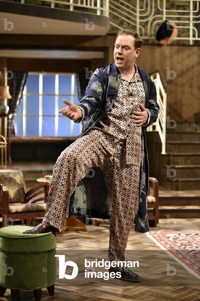 Rufus Hound (Playing Garry Essendine) in a scene from Present Laughter by Noel Coward, Chichester Festival Theatre, Chichester, Sussex, United Kingdom. Wednesday 25 April 2018.