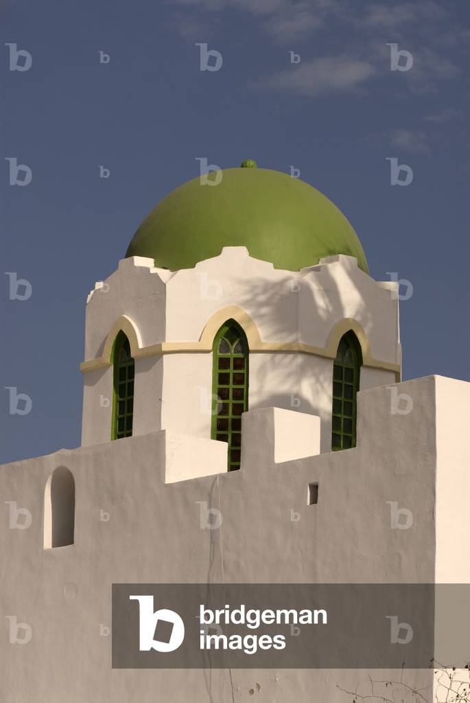 Green and white dome of the Sidi Abdul Wahhab Mosque, Tripoli, Libya (photo)