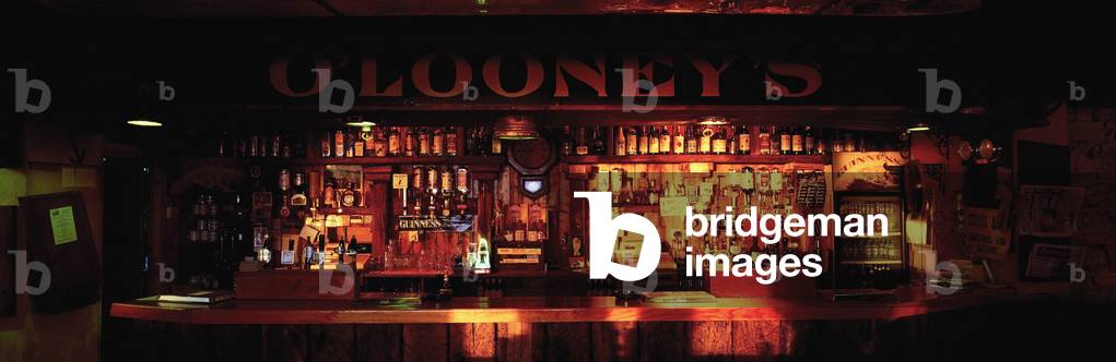 Ennis, Co Clare, Ireland, O'looney's Pub (photo)