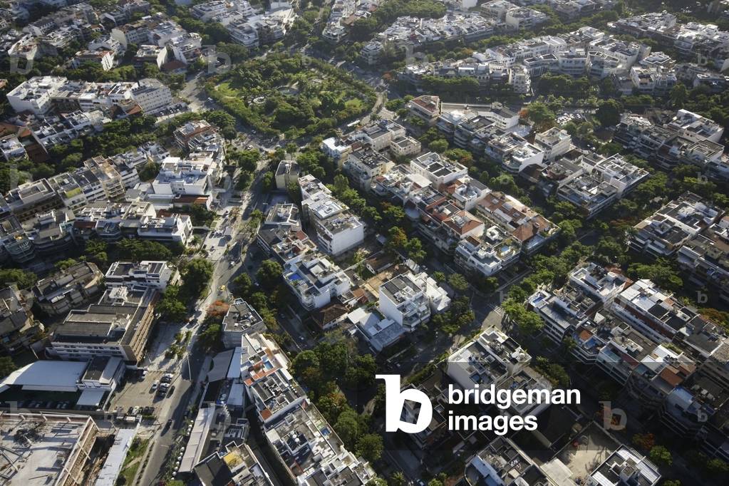 Brazil, Aerial view of city, Rio de Janeiro (photo)