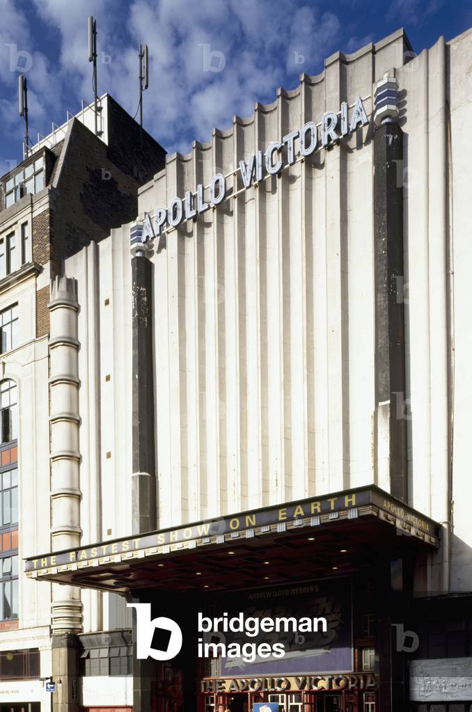Apollo Victoria Theatre, Front, London, England, UK (photo)