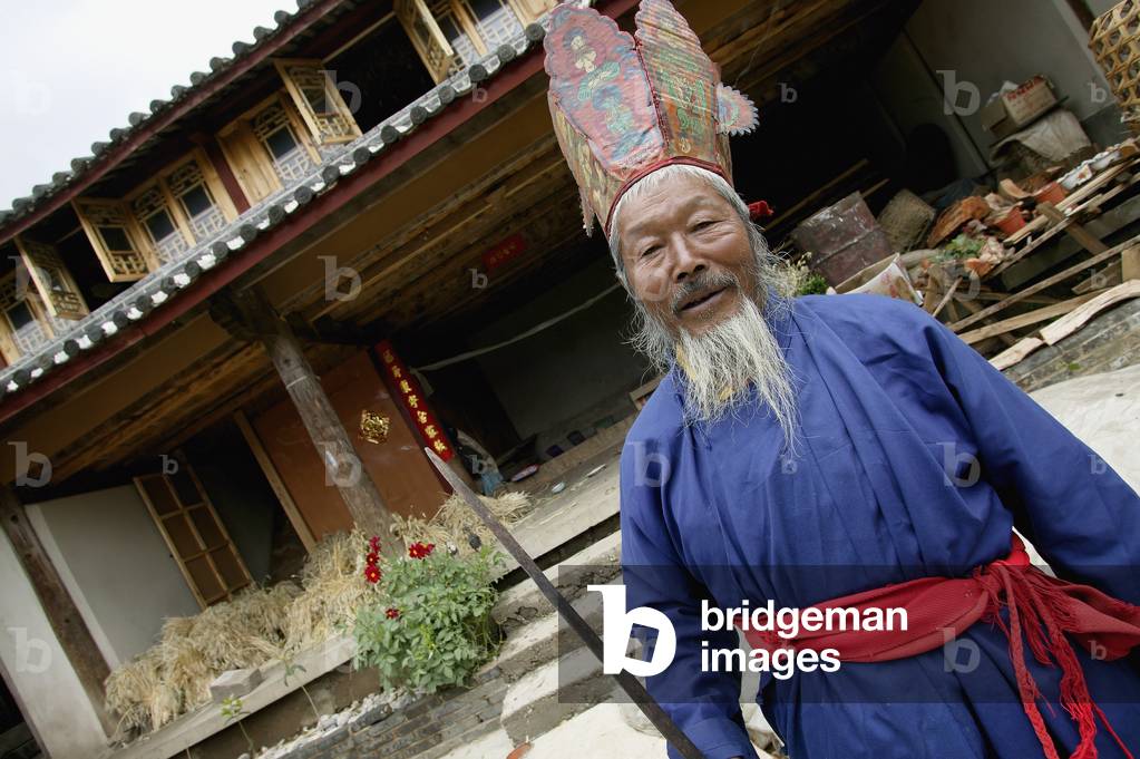 Naxi Man at His Home (photo)