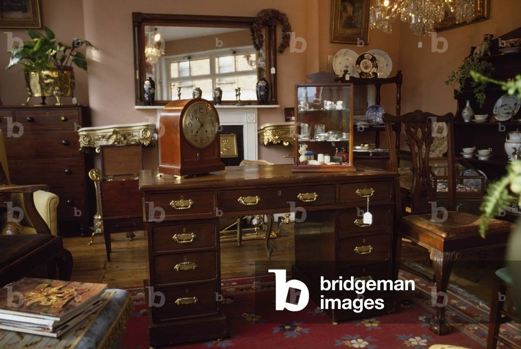 Interior Of An Antique Shop (photo)