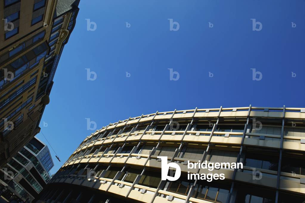 Buildings under a blue sky, Hamburg, Germany (photo)
