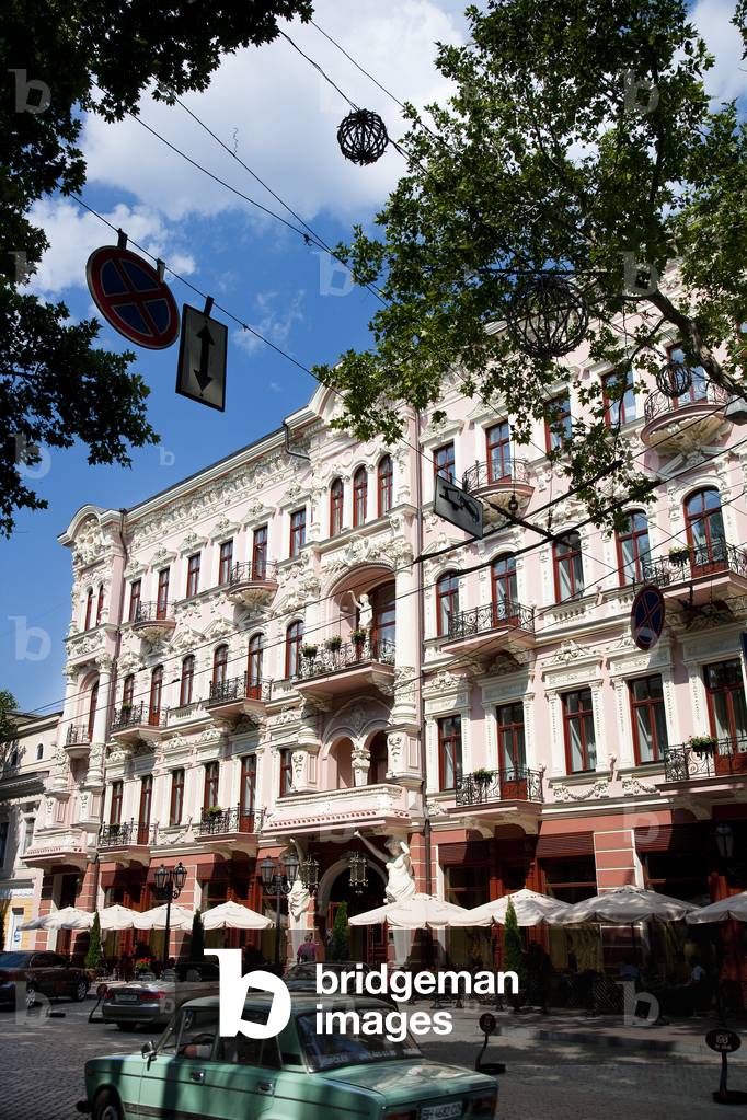 Historic buildings in Odessa city centre, Odessa, Ukraine (photo)