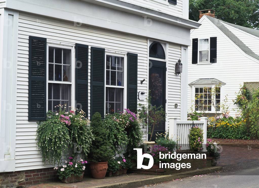 Flower bedecked house, Massachusetts, USA (photo)