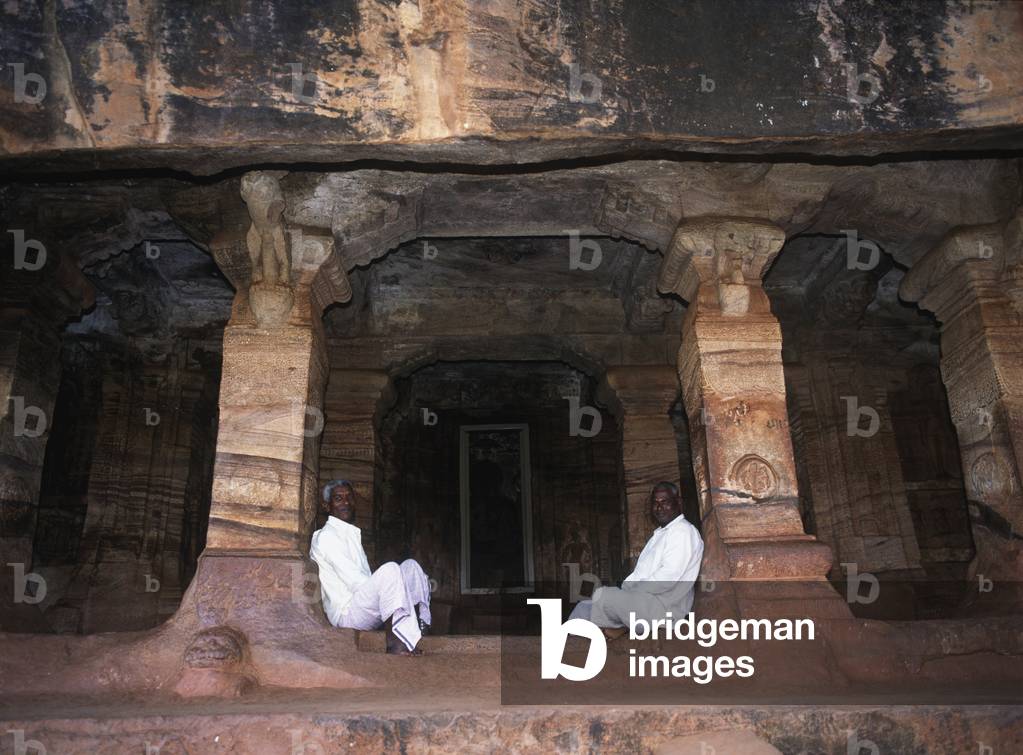 Temple Caves Entrance, Karnataka, India (photo)