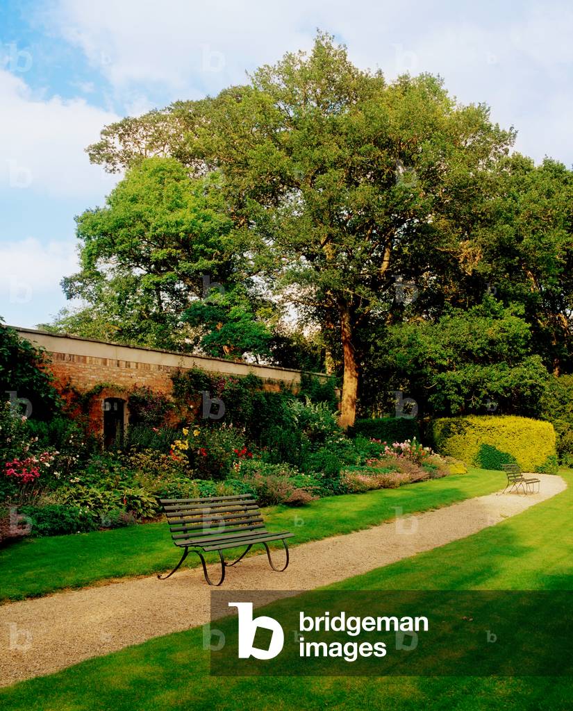 Clones, Co Monaghan, Ireland, Hilton Park, Deep Perennial Border, Summer (photo)