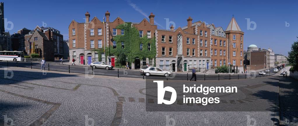 Dublin,Co Dublin,Ireland;Street Scene Of Winetavern Street (photo)