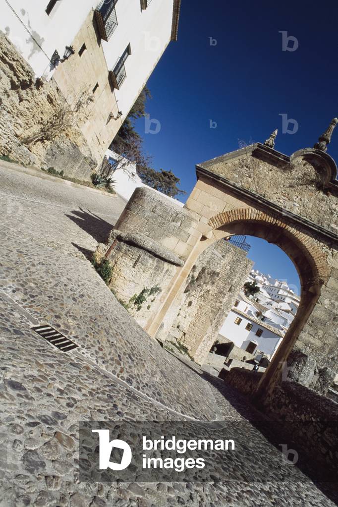 Ronda Town Gate (photo)