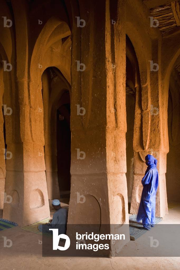 Niger, Central Niger, Tahoa region, interior , Yaama Village, Traditional mud brick mosque (photo)