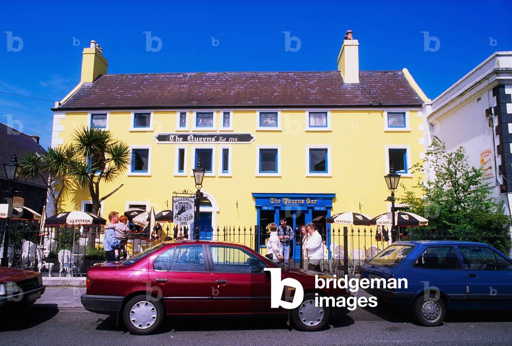 Dalkey,Co Dublin,Ireland;The Queens Pub (photo)