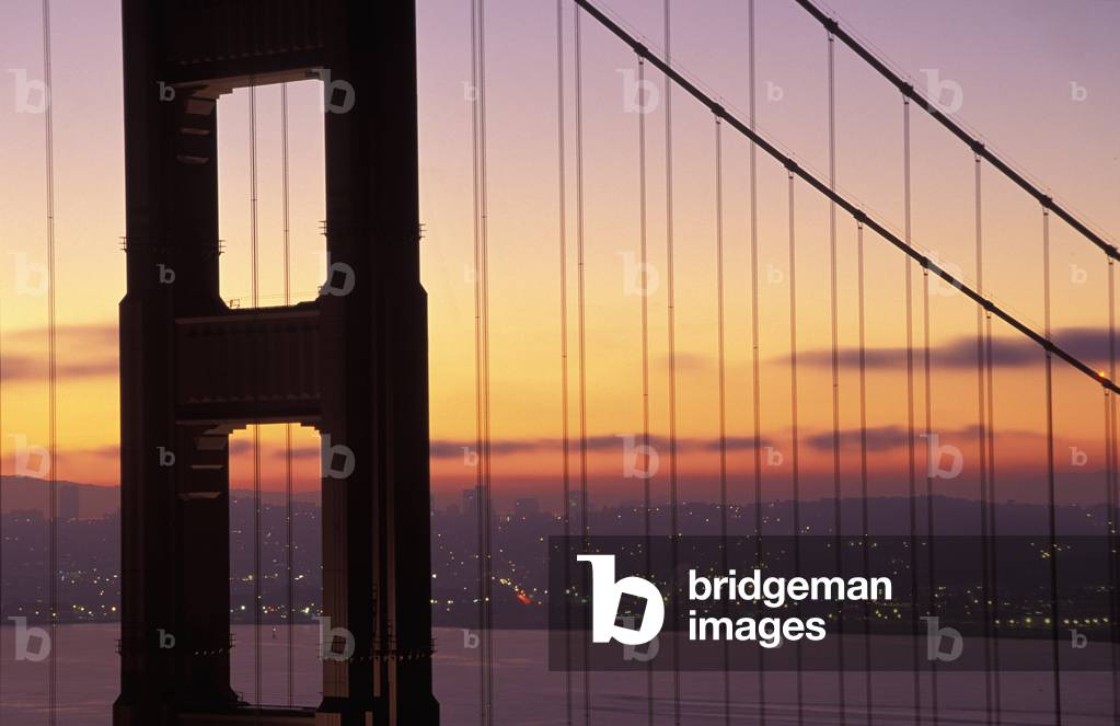Usa, California, Golden Gate Bridge Sunrise From Marin County, San Francisco (photo)