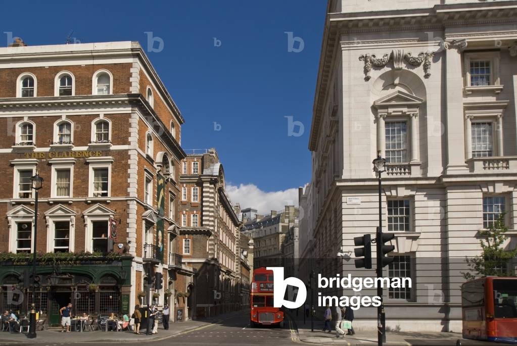 Bus Passing Whitehall Pub, London, England, UK (photo)