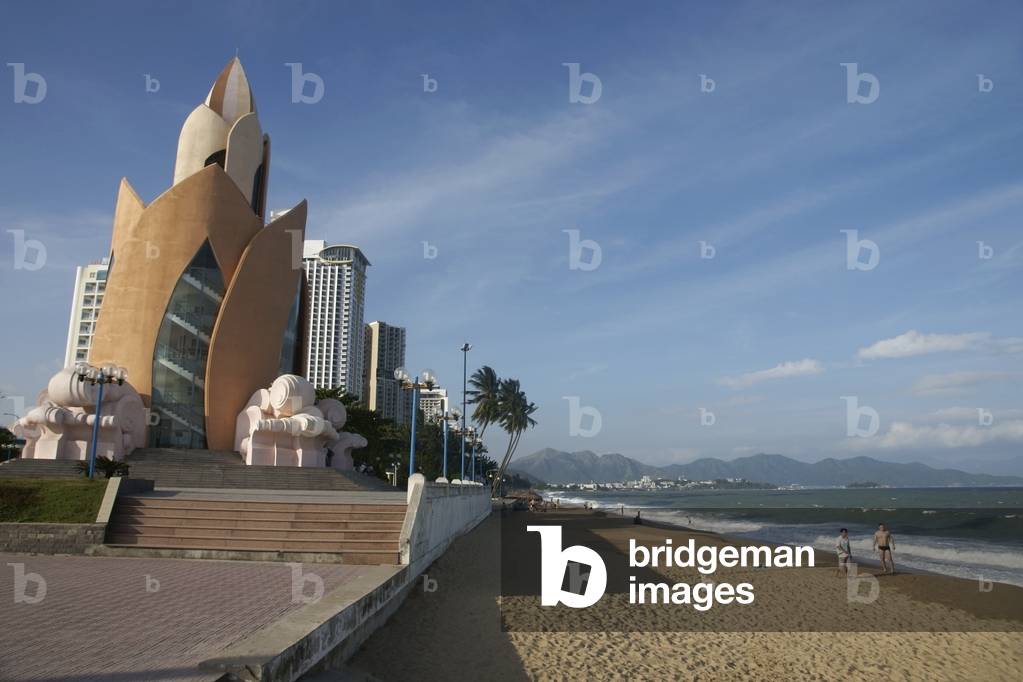 Vietnam, Tram Huong Tower on Beachfront, Nha Trang (photo)