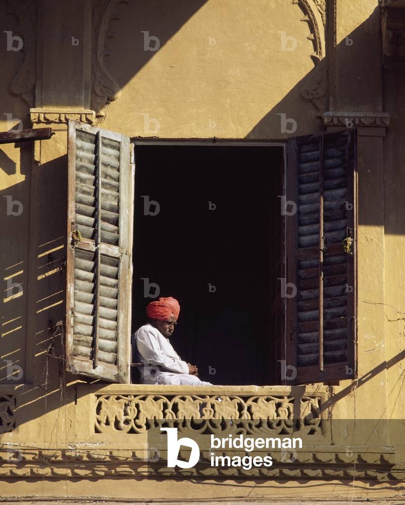 Rajasthani Man Watches Passers by, India (photo)