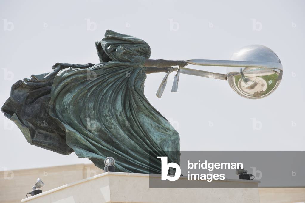 Force of Nature Sculpture By Lorenzo Quinn at Katara Cultural Village, Doha, Na, Qatar (photo)