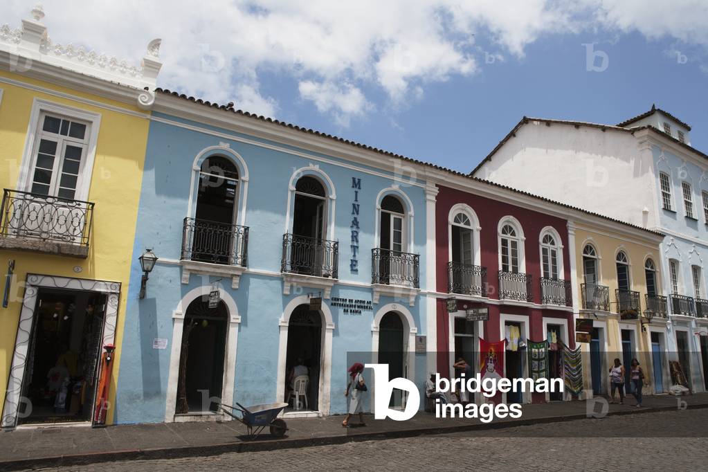 Shops in historic buildings in the Pelourinho district, Salvador, Bahia, Brazil (photo)