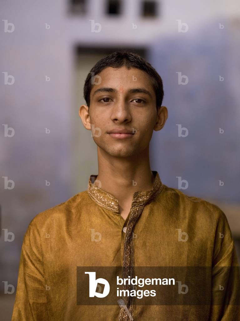 Portrait of Teenage Hindu Boy, Varanasi, India (photo)
