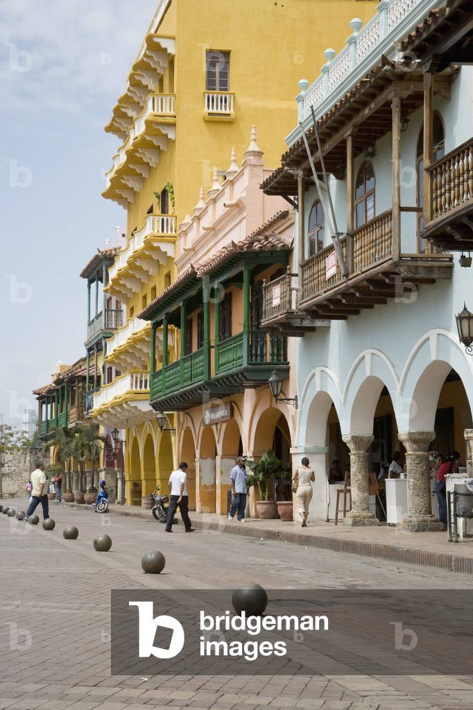 Colombia, Balconied Houses at Plaza De Los Coches, Cartagena (photo)