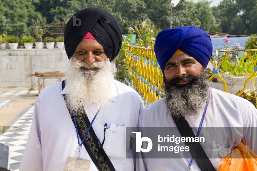 Bangla Shib Gurudwara, Sika Great Temple, colourful Sika, Hindu Religious Men, New Delhi, India  (photo)