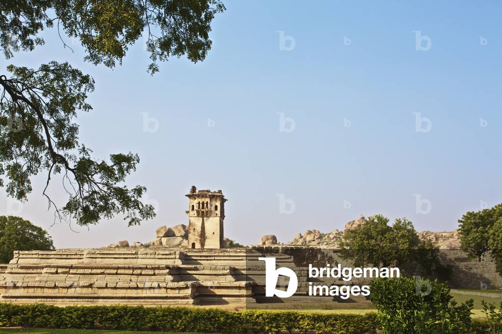Vijayanagara ruins, Hampi, Karnataka, India (photo)