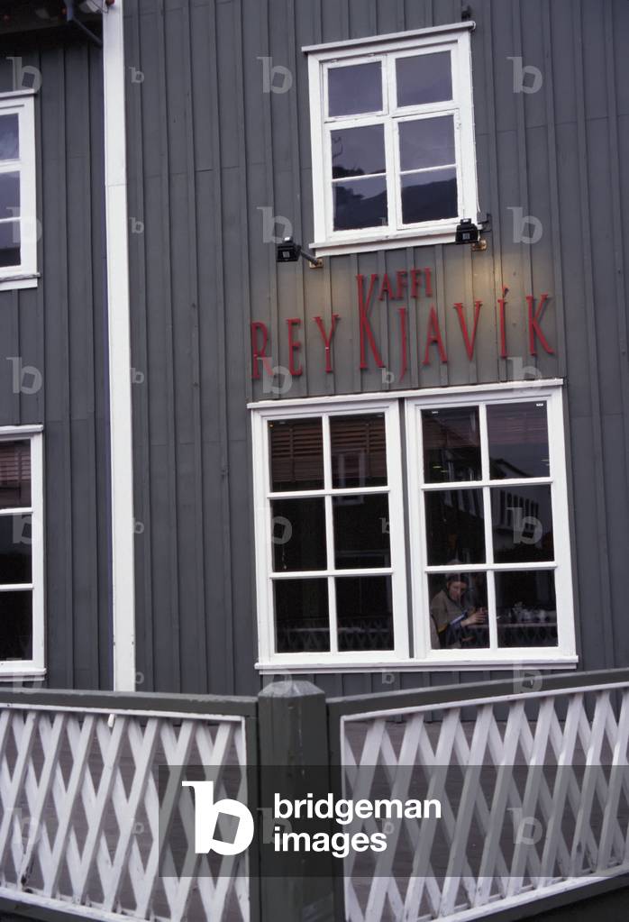 Exterior Fence  and Café Façade (photo)