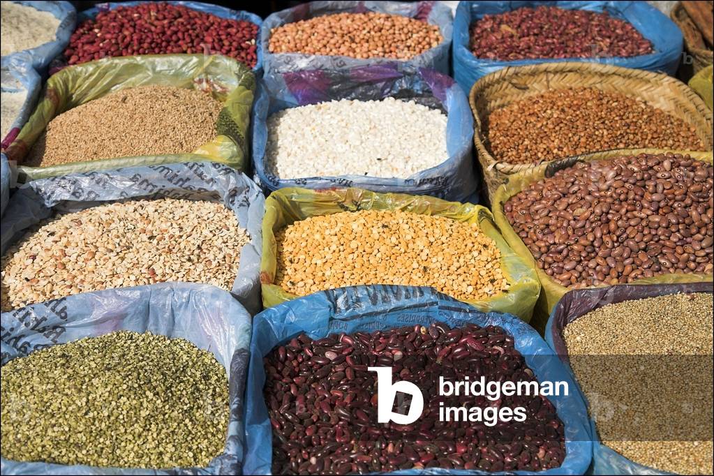 Colouful Array of Pulses and Rice, Zanzibar, Africa (photo)