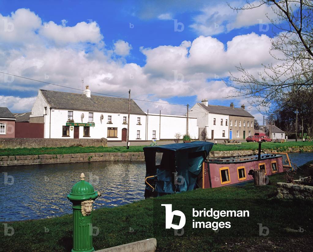 Sallins, Co Kildare, Ireland, The Grand Canal (photo)