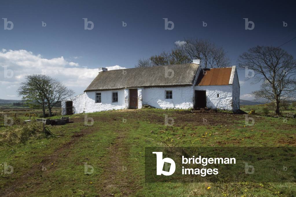Calduff,Co Donegal,Ireland;Traditional Thatched Cottage (photo)