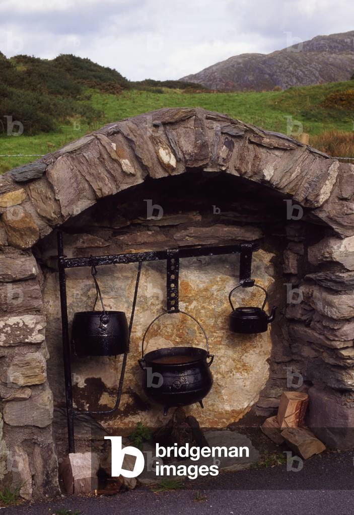 Eyeries, Beara Peninsula, Co Cork, Ireland (photo)