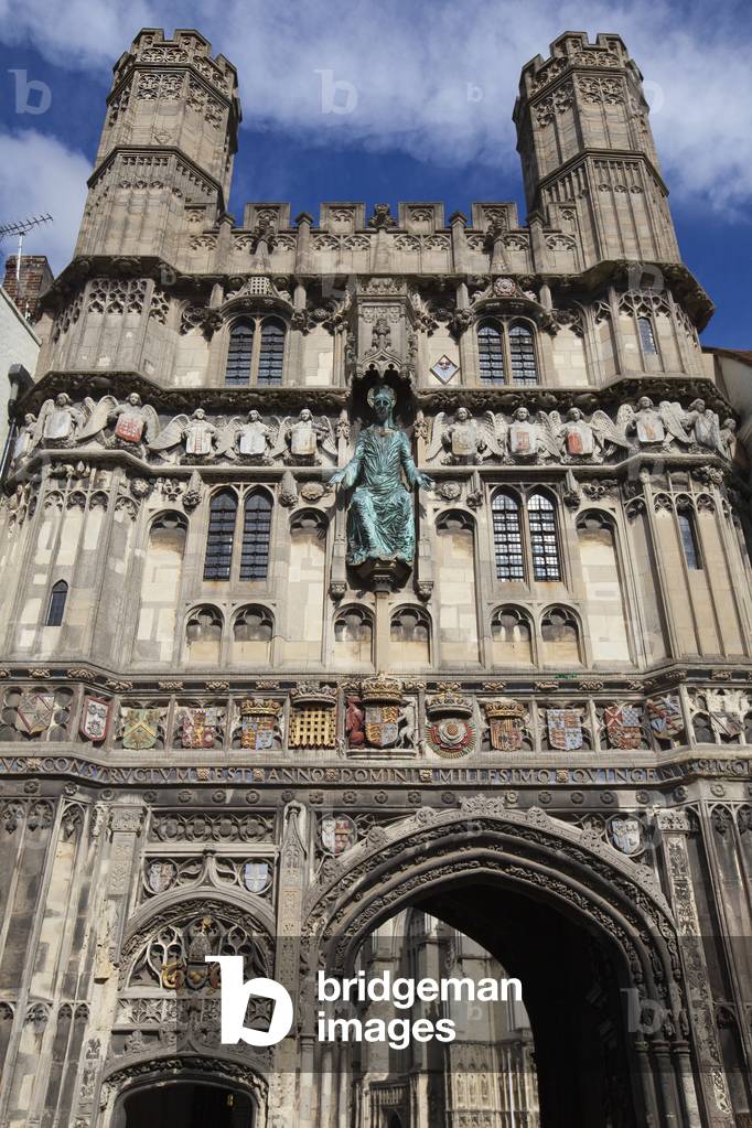Building with sculptures of human figures around the facade, Canterbury, Kent, England, UK  (photo)