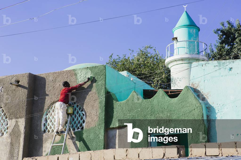 Mosque minaret in the old city of Harar in Eastern Ethiopia, Harar, Ethiopia (photo)