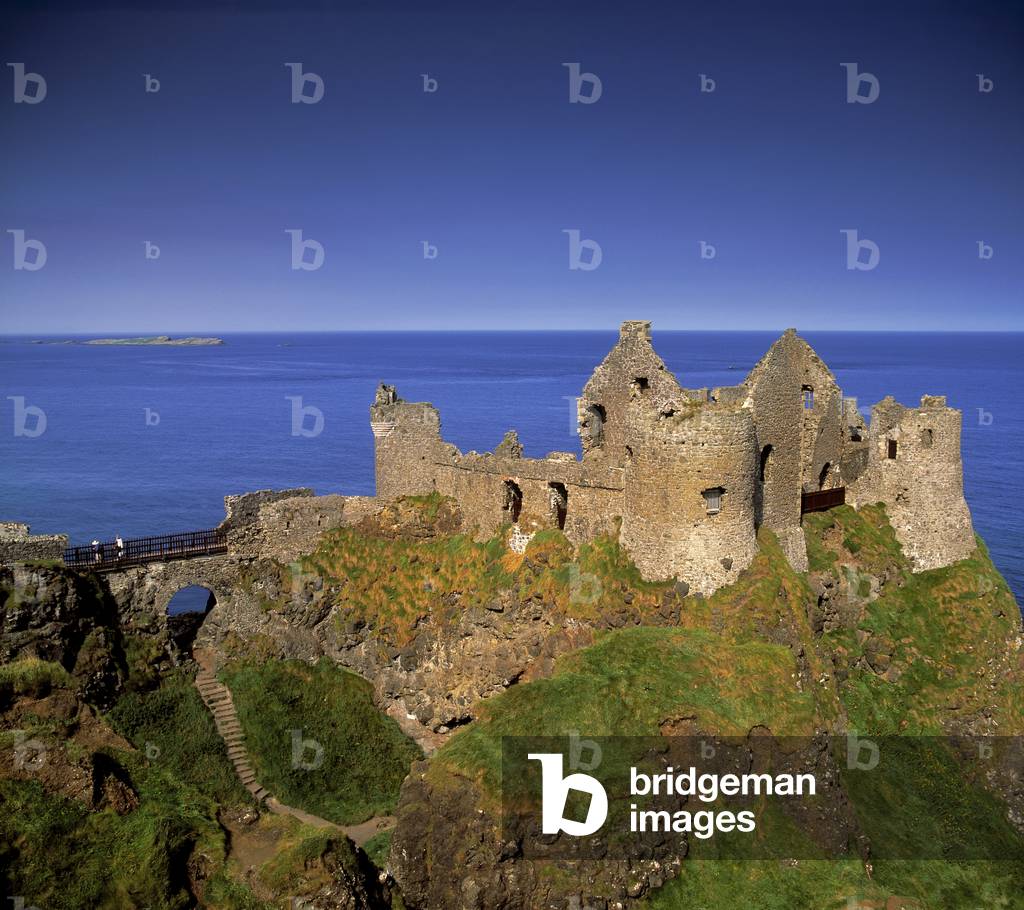 Dunluce Castle, Near Bushmills, Co Antrim, Ireland (photo)