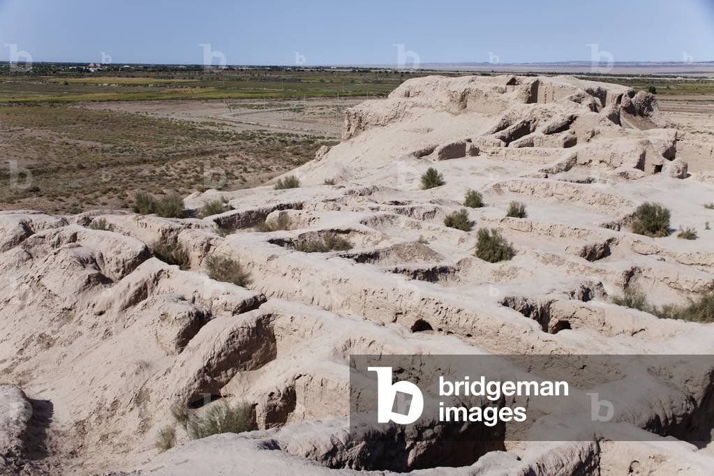 Topruk Kala fortress, near Khiva, Kizilkum desert, Khwarezm region, Uzbekistan (photo)