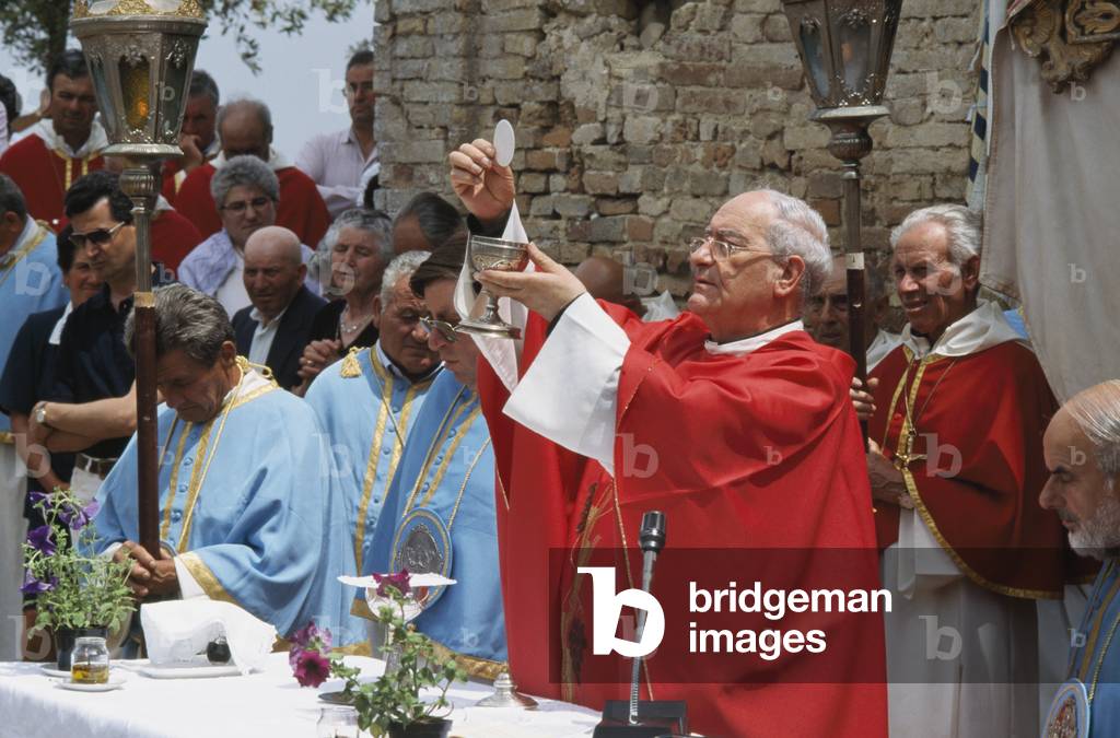 Priest Saying Mass, Marche, Italy (photo)
