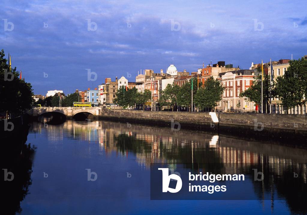 River Liffey, Dublin, Co Dublin, Ireland, O'connell Bridge (photo)