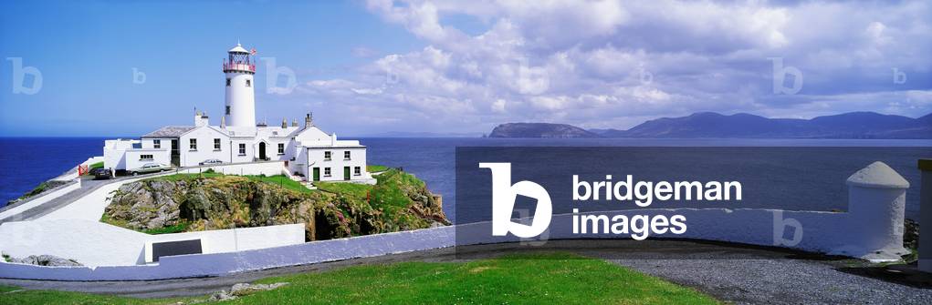 Fanad Head Lighthouse, Co Donegal, Ireland; 19Th Century Lighthouse (photo)